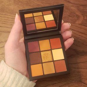 Huda Beauty Warm Brown Obsessions Eyeshadow Palette